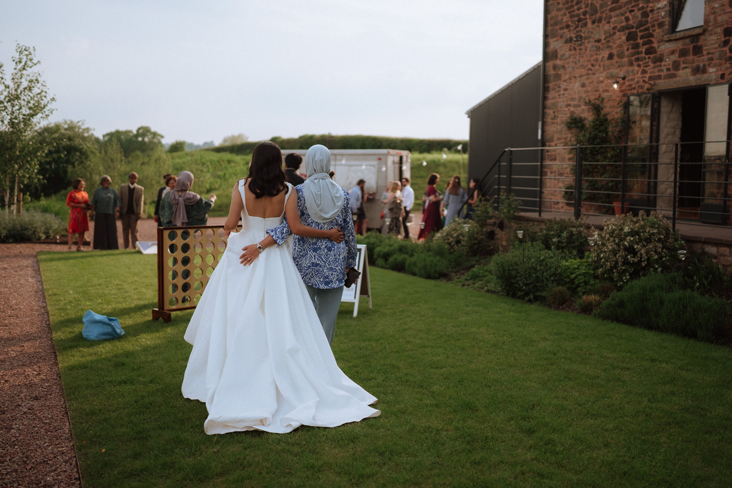 LLANTILIO HOUSE WEDDING PHOTOGRAPHY 024 LLANTILIO HOUSE WEDDING PHOTOGRAPHY 024